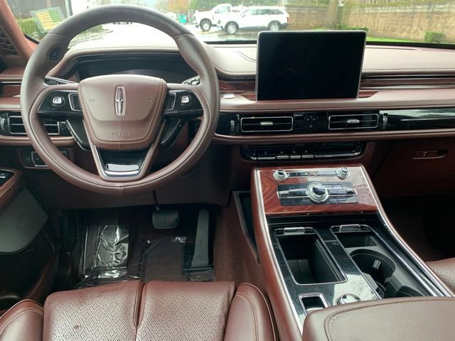 Used 2021 Lincoln Aviator Black Label w/ Dynamic Handling Package image 18