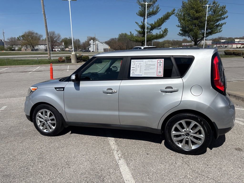 Used 2017 Kia Soul + w/ Audio Package image 17