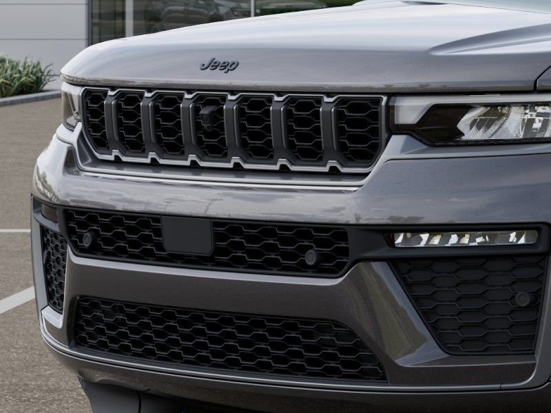 New 2026 Jeep Grand Cherokee L Limited AWD/4WD image 11