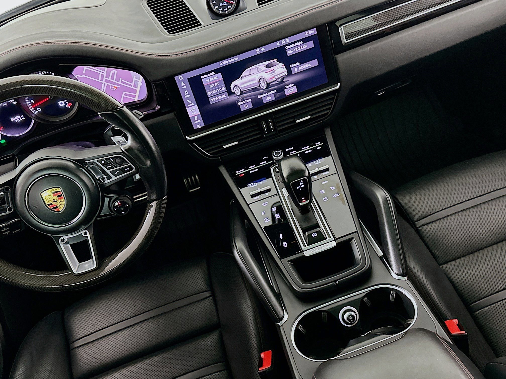 Used 2021 Porsche Cayenne Turbo image 18