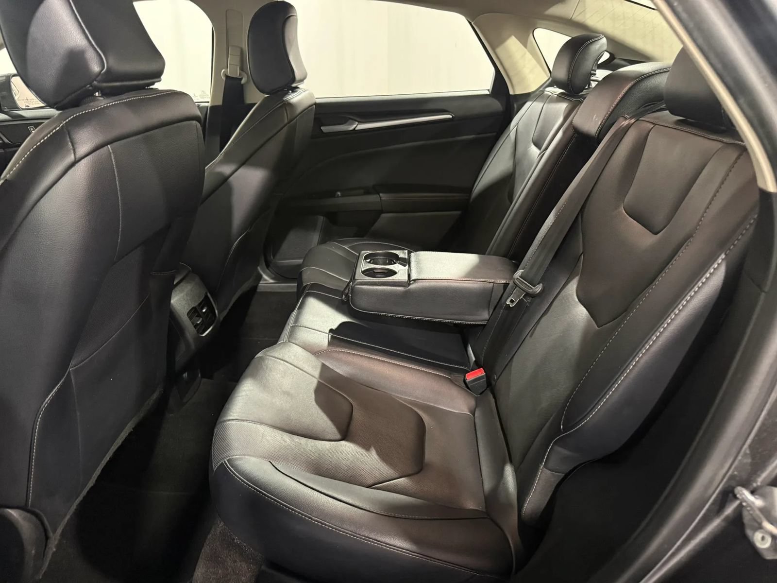 Used 2020 Ford Fusion Titanium FWD image 28