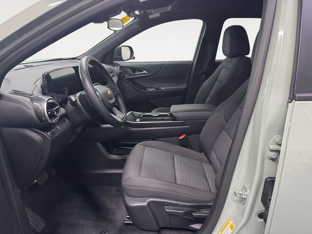 Used 2025 Chevrolet Equinox LT AWD/4WD image 7