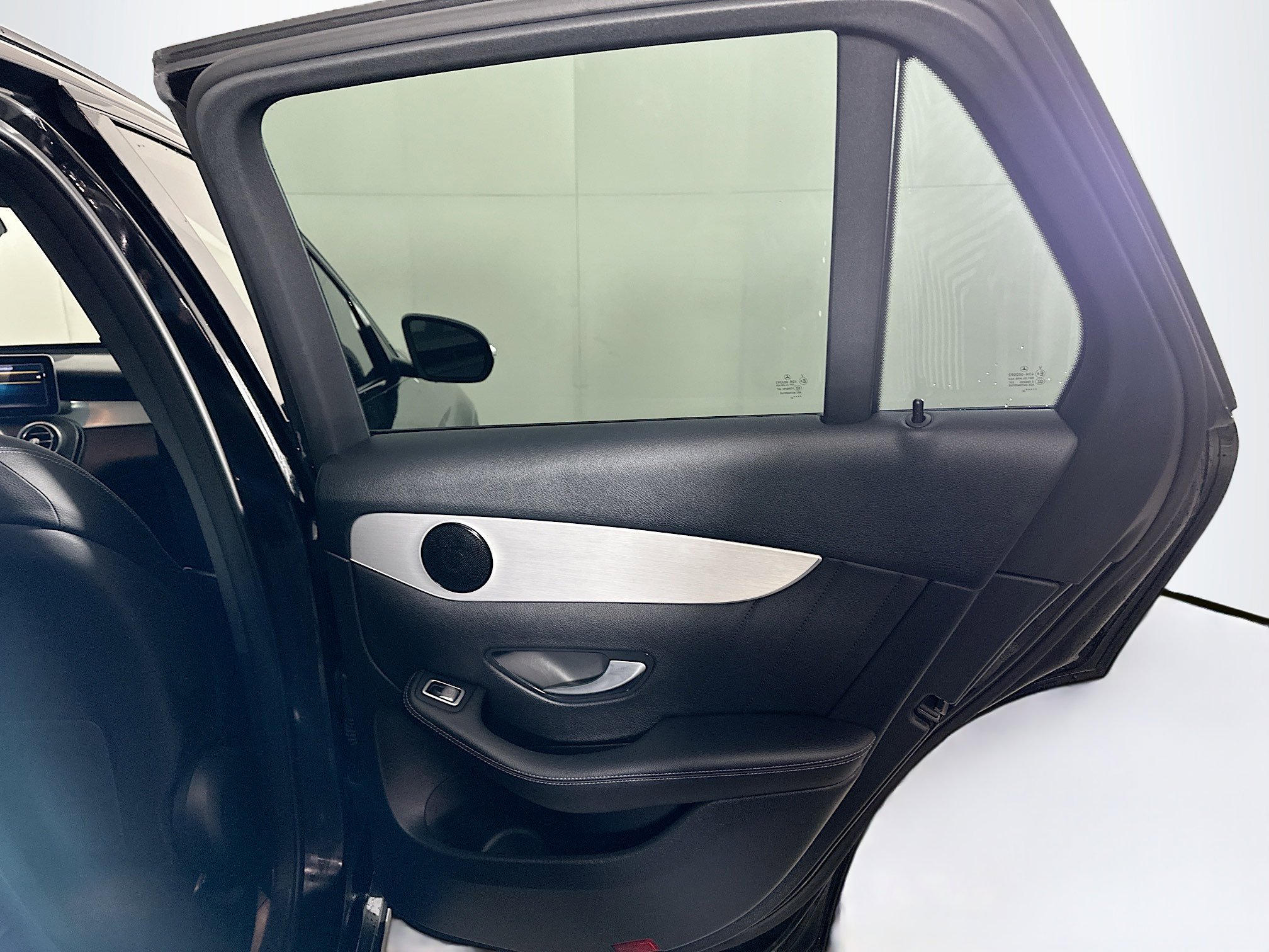 Used 2022 Mercedes-Benz GLC 300 image 31