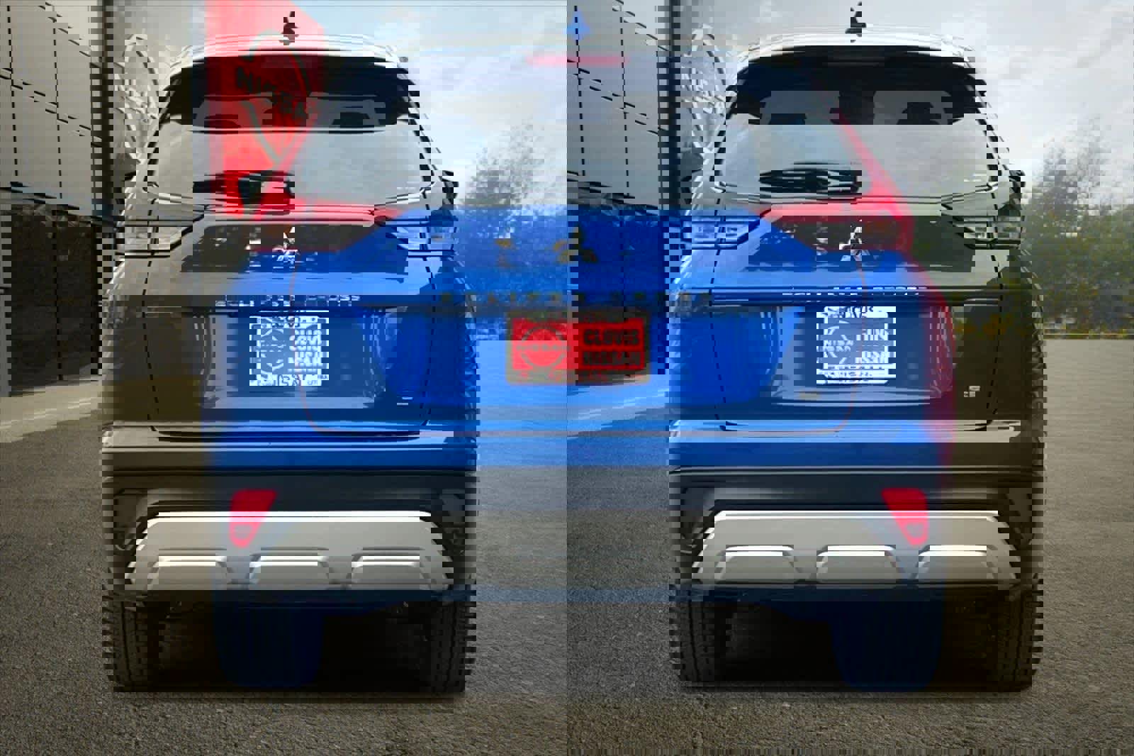 Used 2025 Mitsubishi Eclipse Cross SE image 8