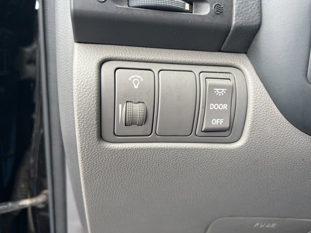 Used 2012 Kia Sedona LX image 10