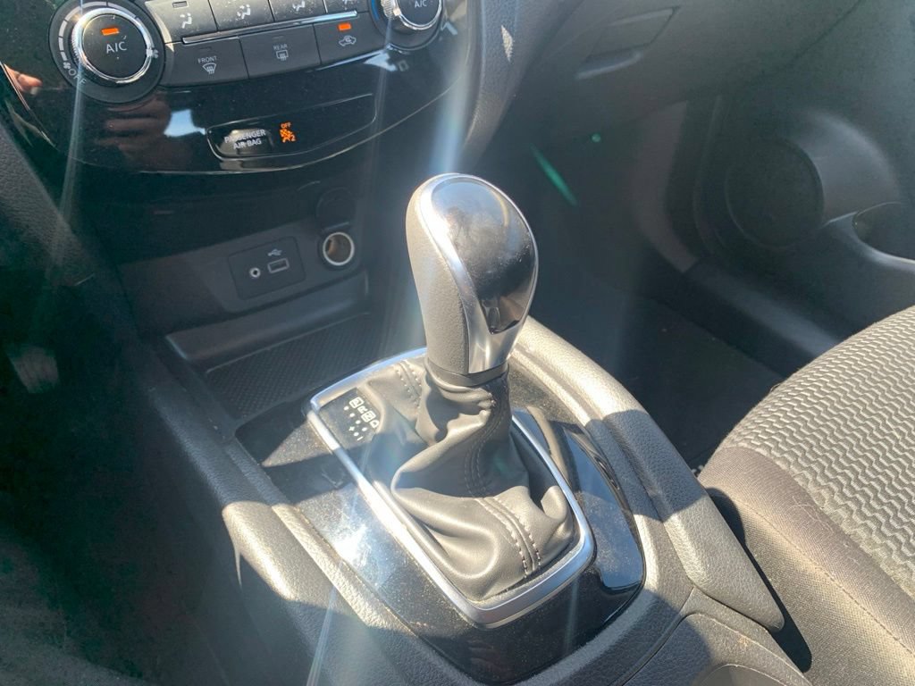 Used 2020 Nissan Rogue Sport S AWD/4WD image 46