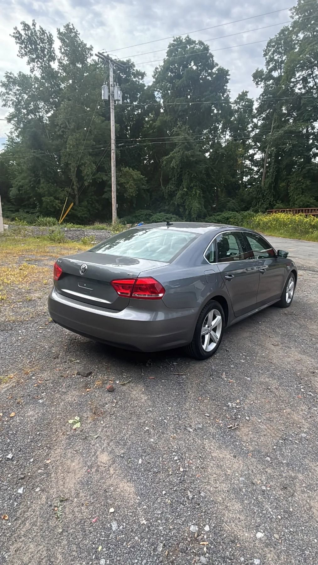 Used 2015 Volkswagen Passat 1.8T Limited Edition image 5