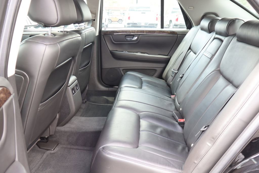 Used 2008 Cadillac DTS FWD image 20