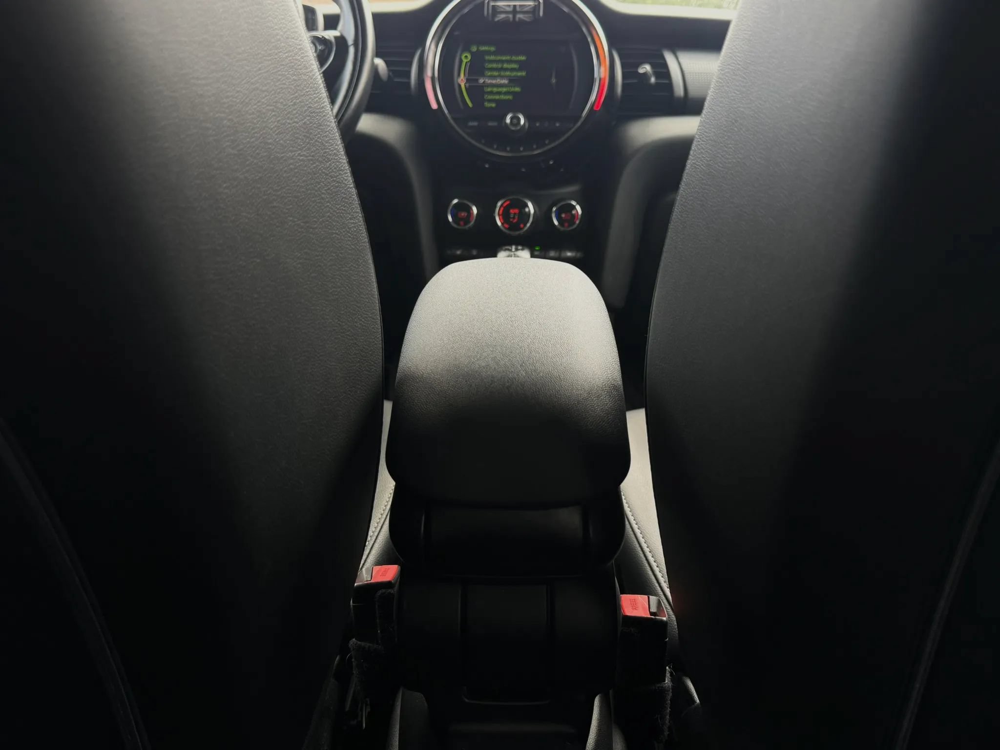 Used 2018 MINI Cooper 4-Door Hardtop FWD image 51