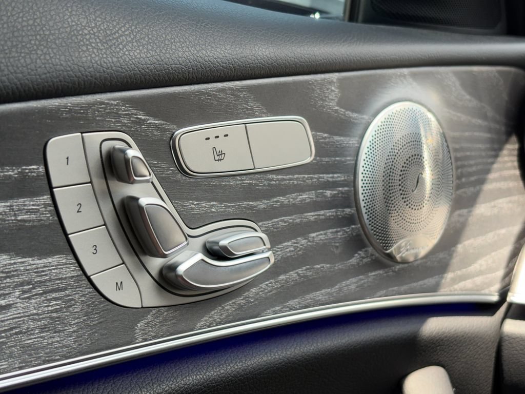 Used 2022 Mercedes-Benz E 350 Sedan image 20