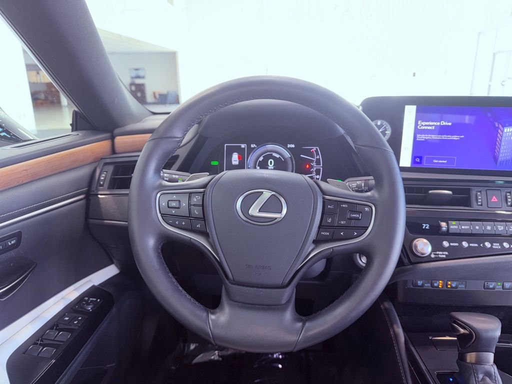 Certified 2024 Lexus ES 300h w/ Premium Package image 17