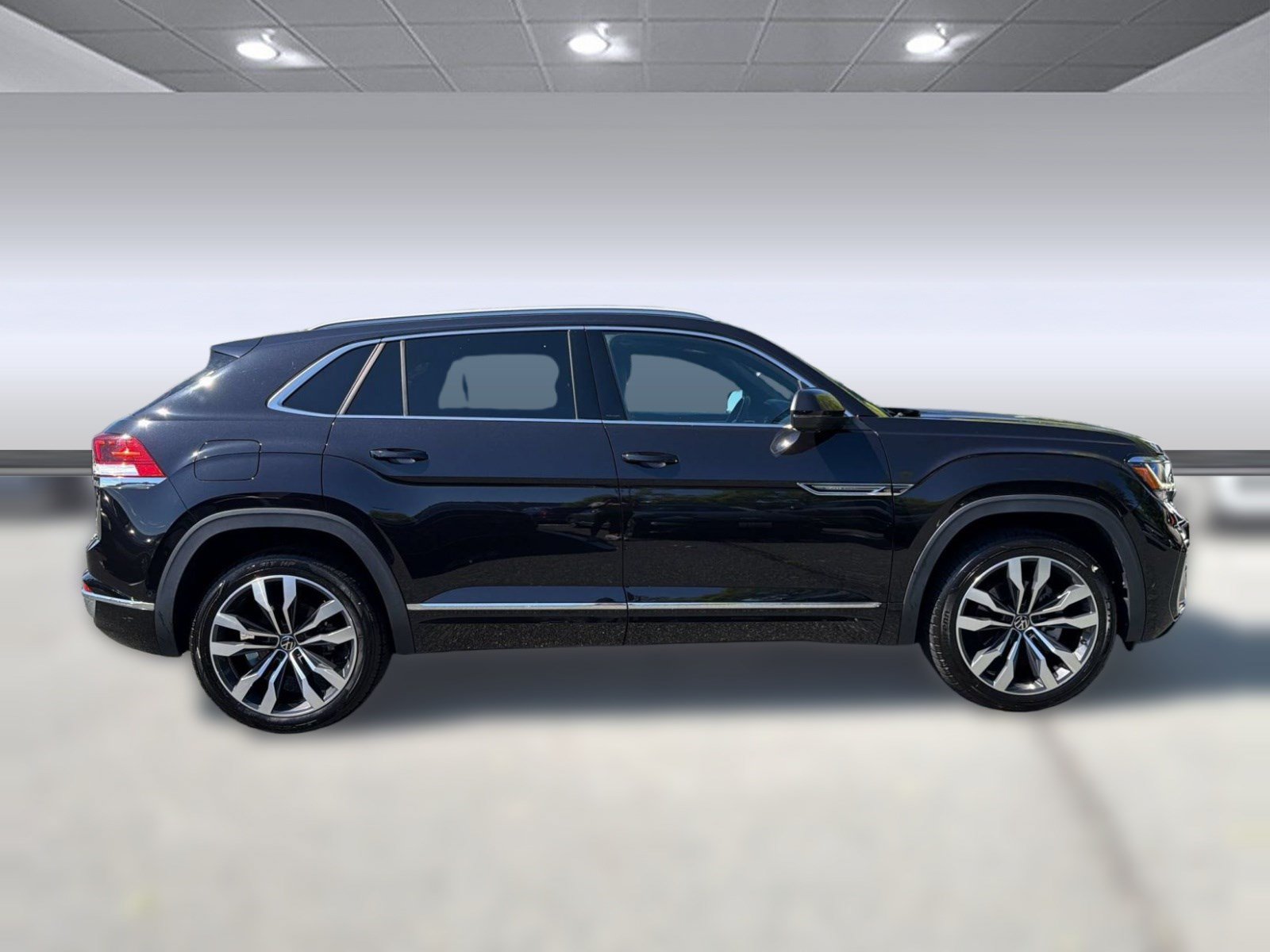 Used 2021 Volkswagen Atlas Cross Sport SEL Premium R-Line AWD/4WD image 8