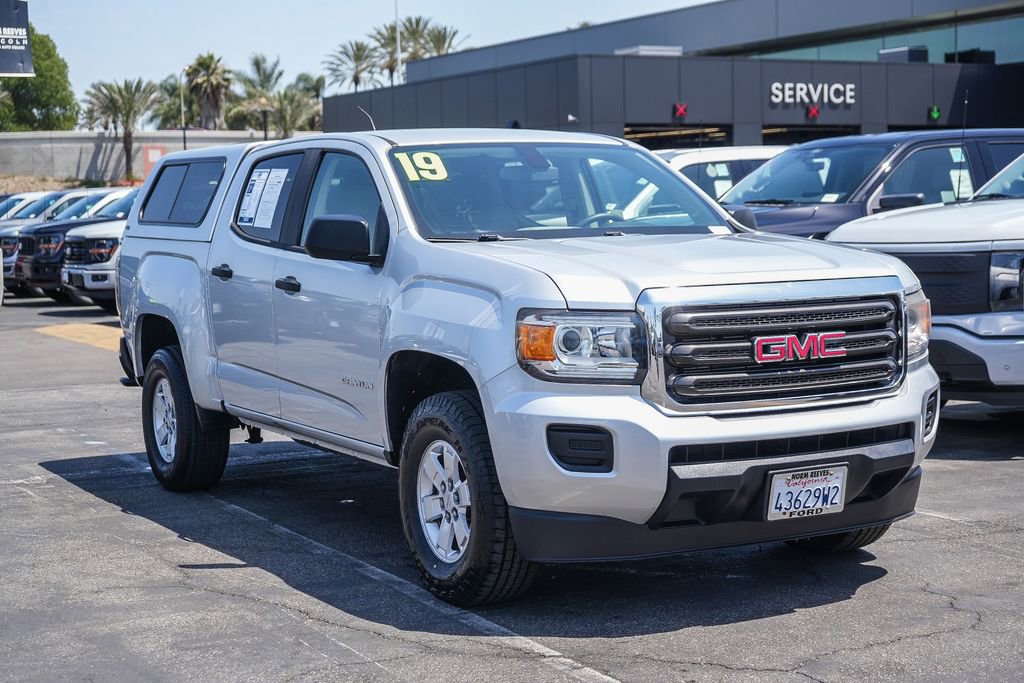 Used 2016 GMC Canyon 2WD Crew Cab w/ Trailering Package image 3