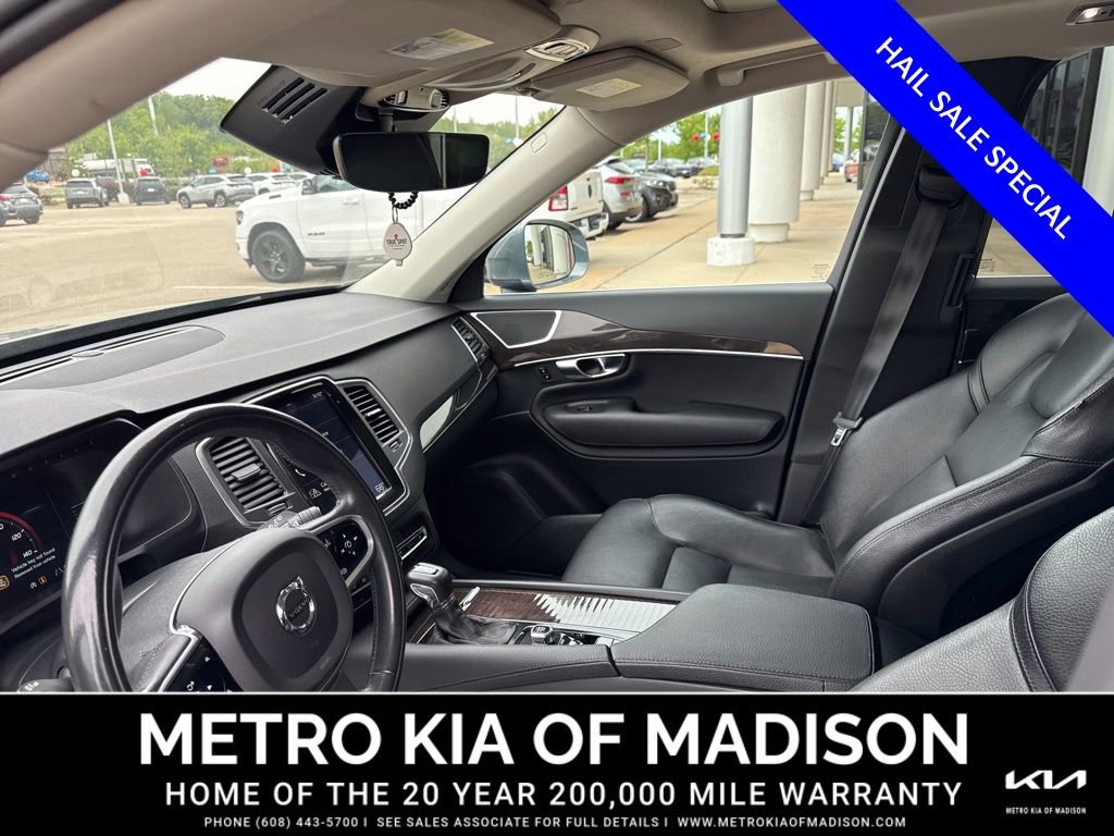 Used 2018 Volvo XC90 T5 Momentum w/ Protection Package Plus AWD/4WD image 14