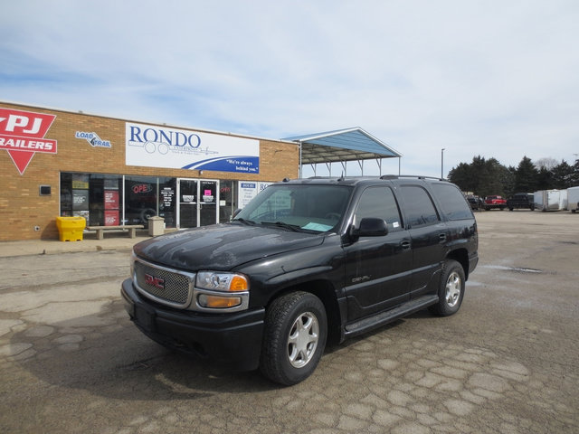 Used 2004 GMC Yukon Denali AWD/4WD image 2