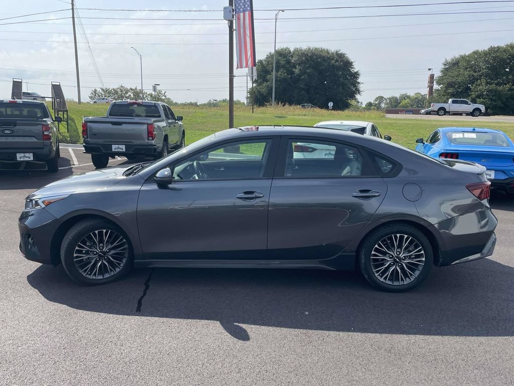 Used 2024 Kia Forte GT-Line w/ GT-Line Premium Package FWD image 6