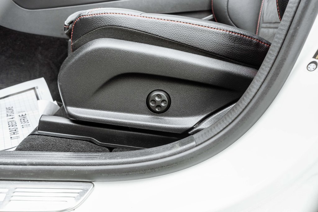 Used 2022 Mercedes-Benz GLC 43 AMG 4MATIC image 31