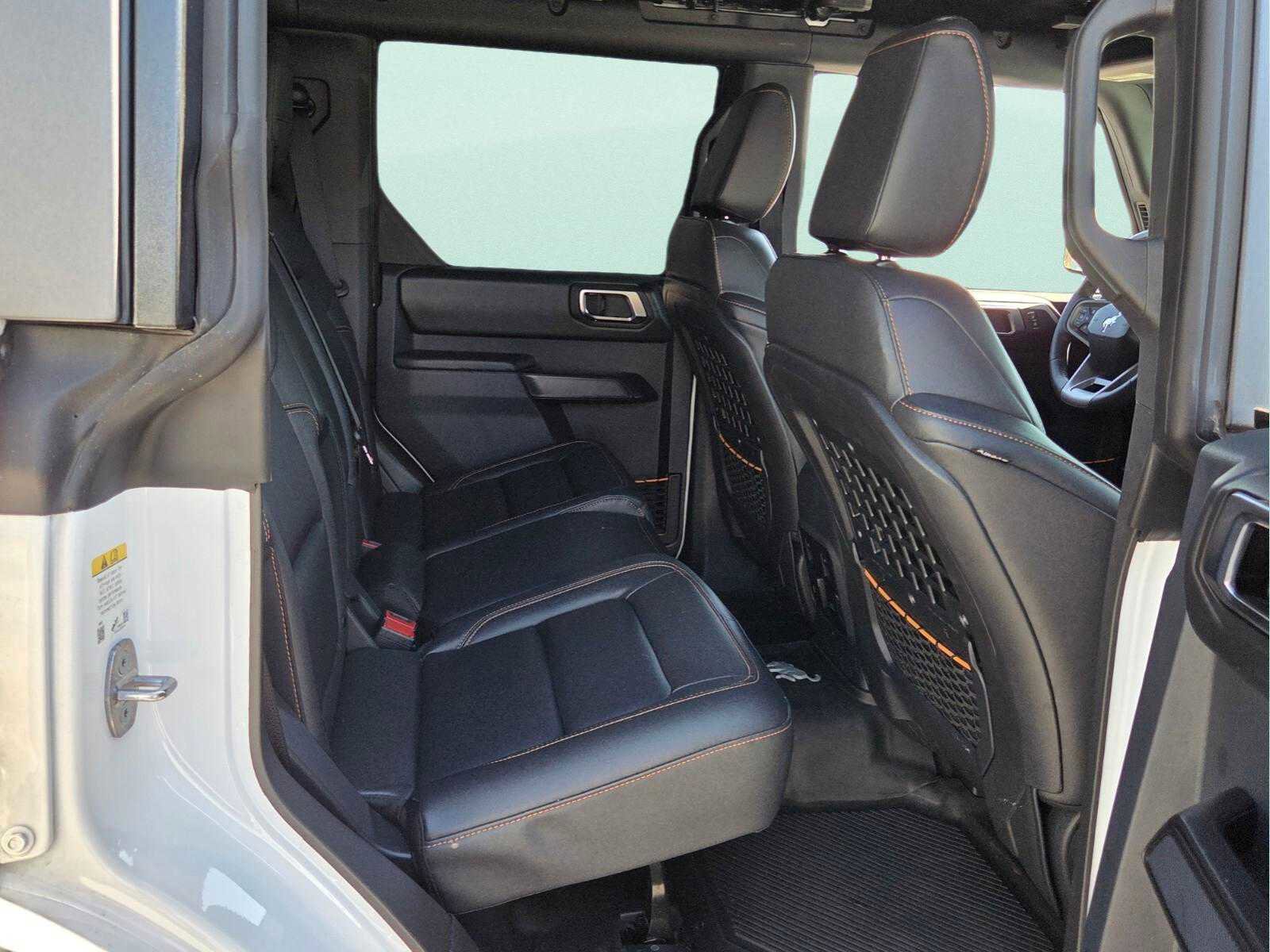Used 2024 Ford Bronco Badlands AWD/4WD image 15