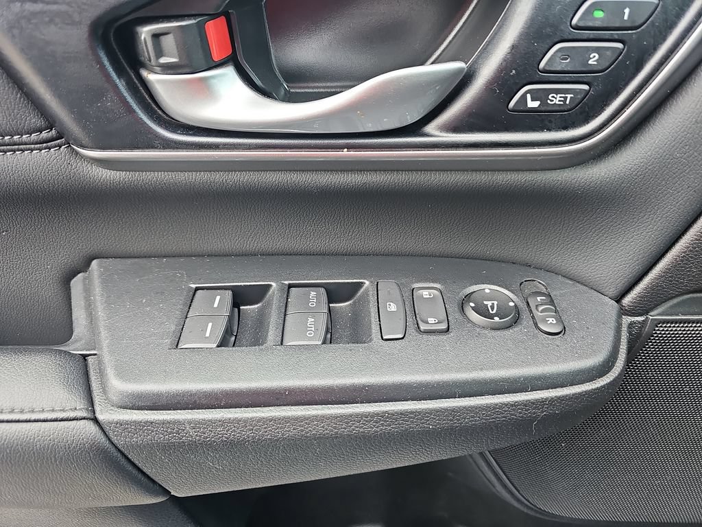 Used 2022 Honda CR-V Touring image 27