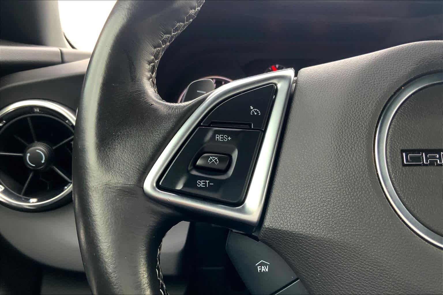 Used 2019 Chevrolet Camaro LT w/ Technology Package RWD image 20