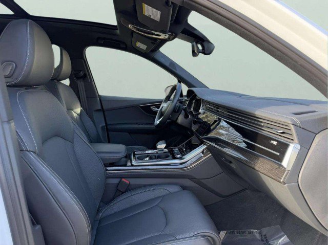 Certified 2025 Audi Q7 3.0T Prestige w/ Prestige Package image 31