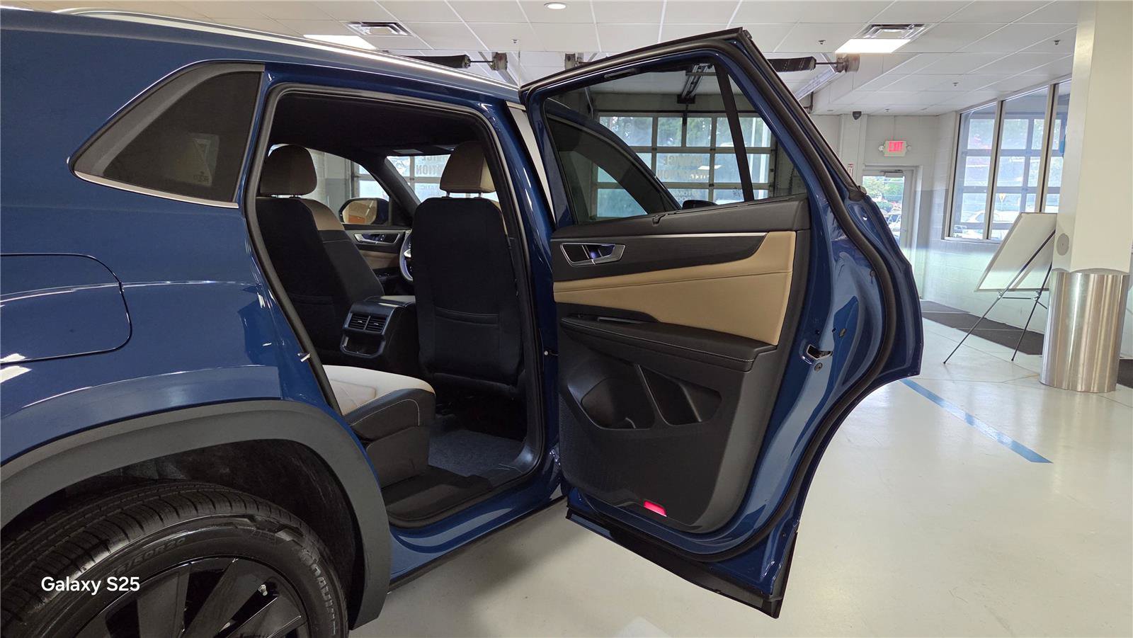 New 2026 Volkswagen Atlas Cross Sport SE AWD/4WD image 30