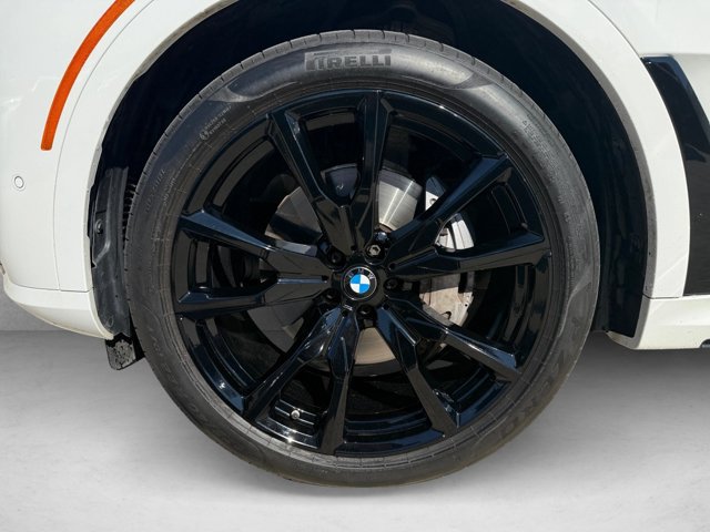 Certified 2025 BMW X7 xDrive40i w/ M Sport Package AWD/4WD image 28