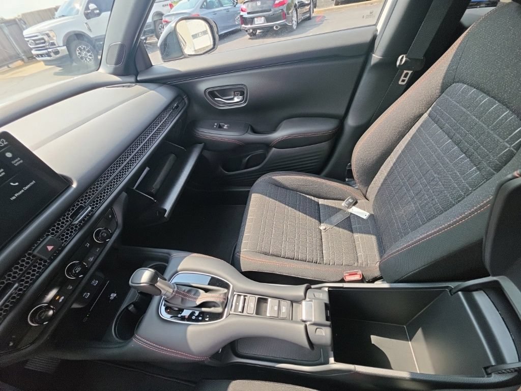 Certified 2026 Honda HR-V Sport image 25