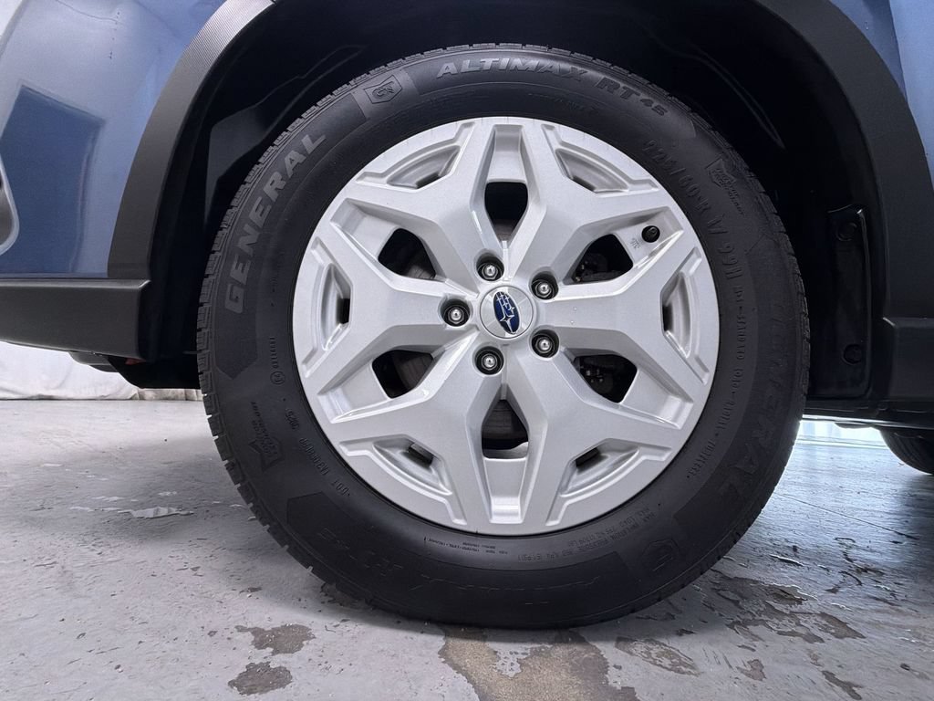 Used 2023 Subaru Forester AWD/4WD image 14