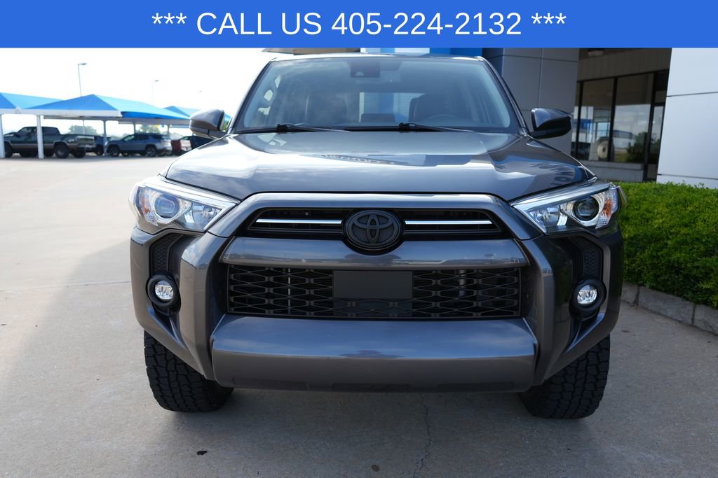 Used 2023 Toyota 4Runner SR5 AWD/4WD image 3