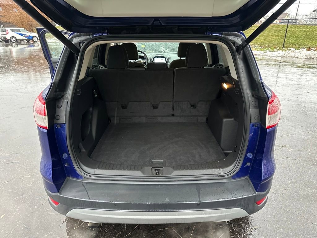 Used 2016 Ford Escape SE w/ Equipment Group 201A image 10