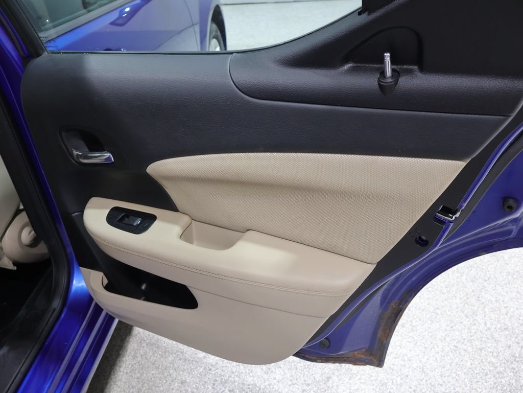 Used 2014 Dodge Avenger SE FWD image 20