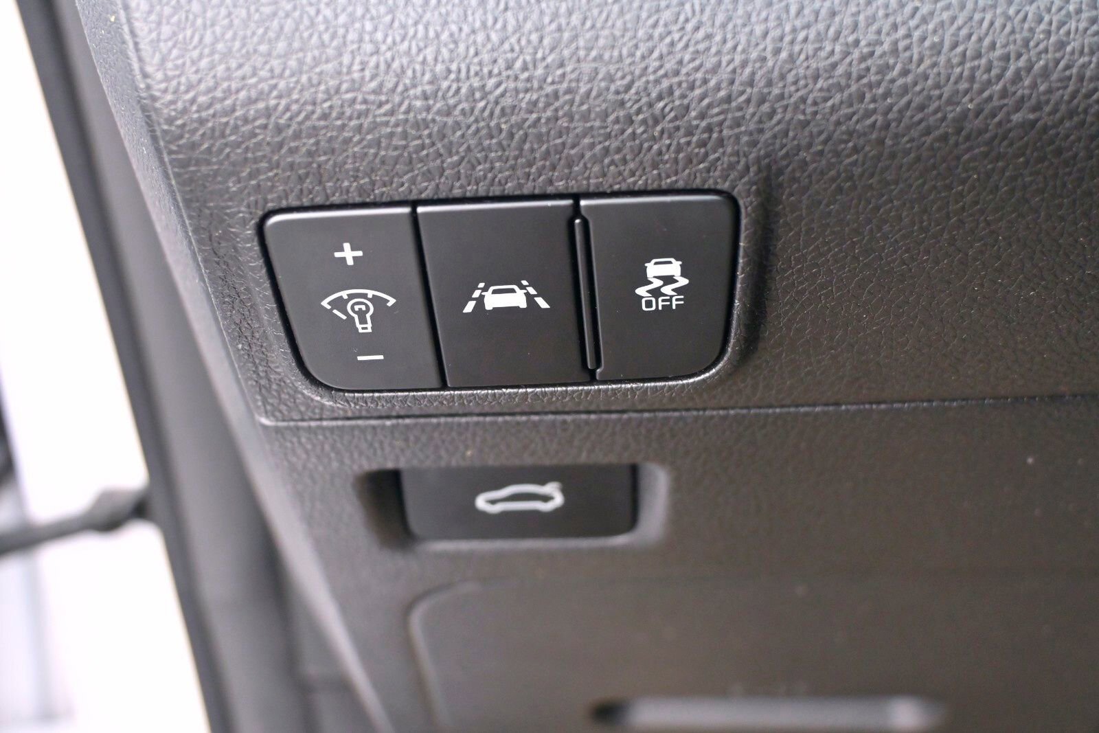 Used 2023 Kia K5 LXS image 12