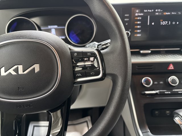 Certified 2023 Kia Carnival LX FWD image 18