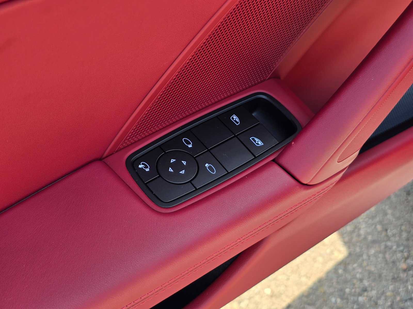 Used 2024 Porsche 911 Targa 4 GTS AWD/4WD image 16