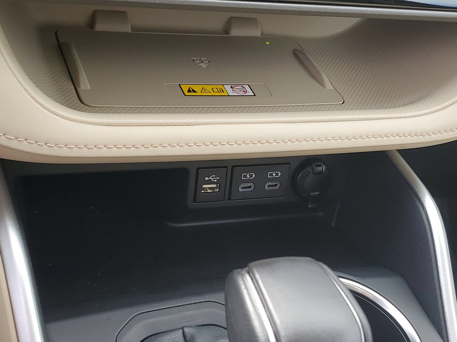 Certified 2024 Toyota Highlander XLE AWD/4WD image 31