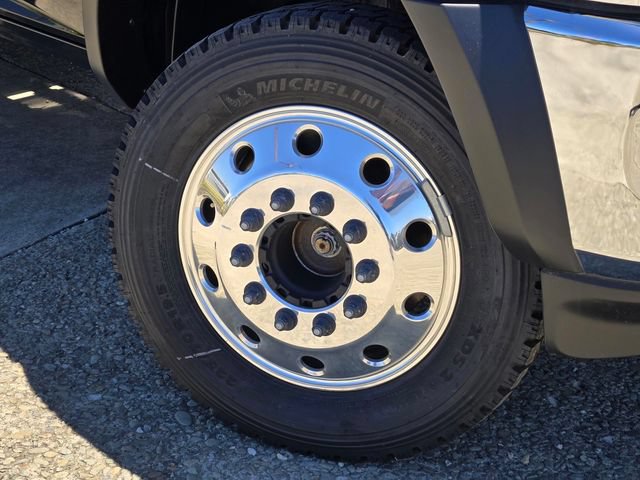 New 2025 RAM 5500 Tradesman AWD/4WD image 3