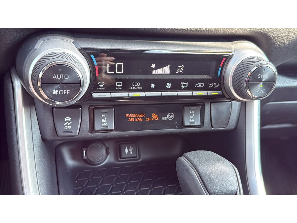 Used 2019 Toyota RAV4 XLE w/ Convenience Package AWD/4WD image 24