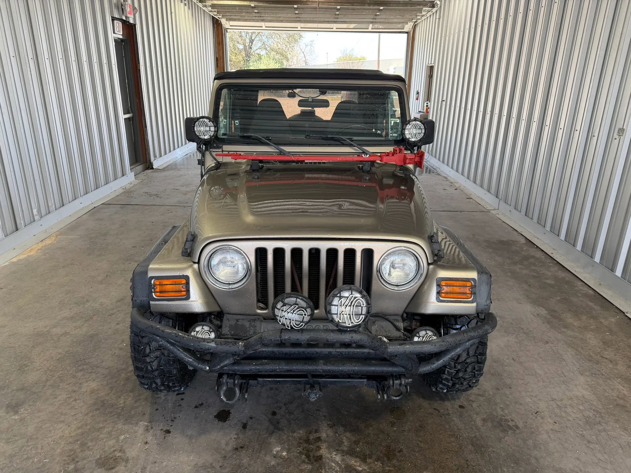 Used 2002 Jeep Wrangler X image 3