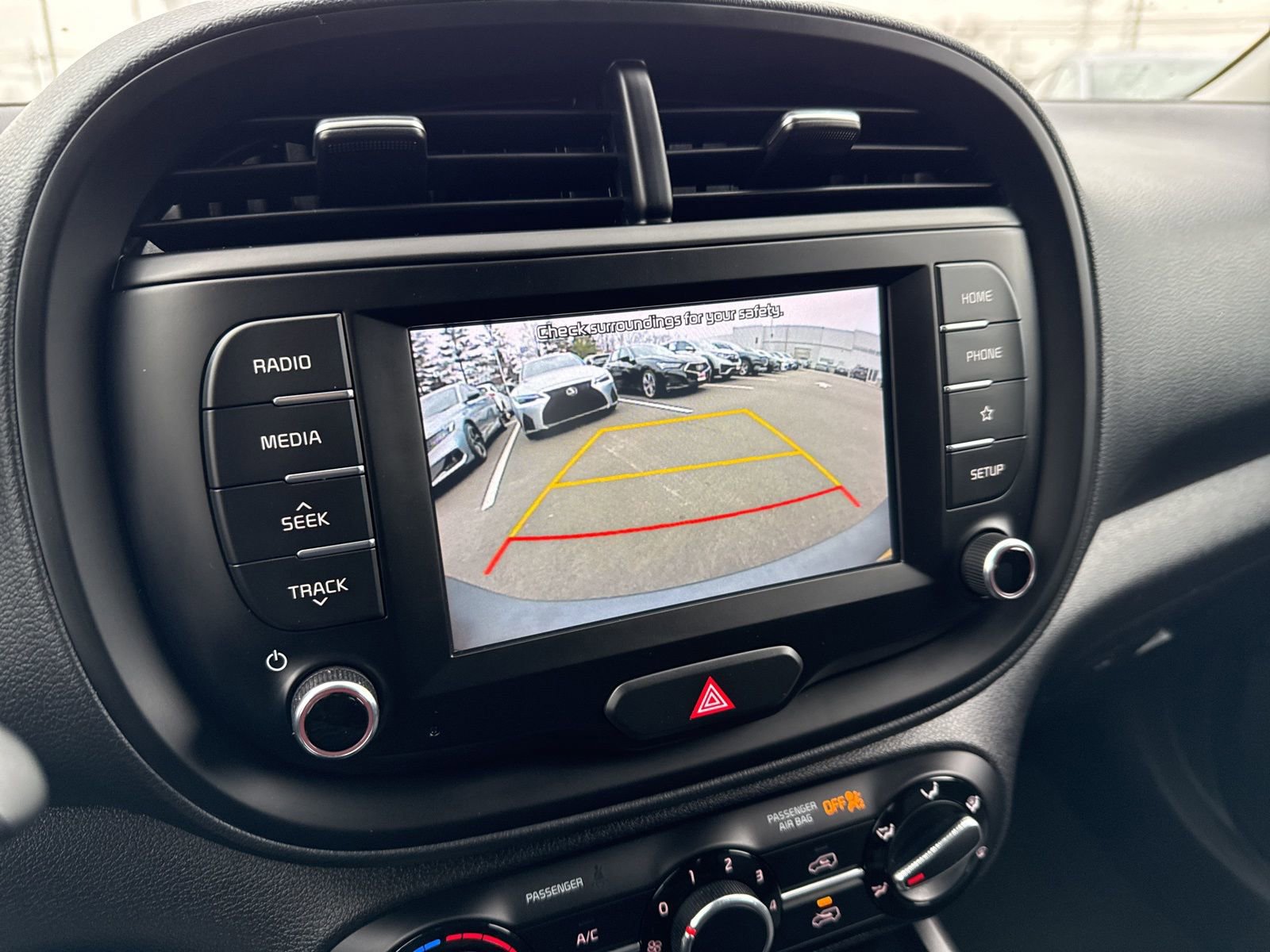 Used 2020 Kia Soul LX image 21