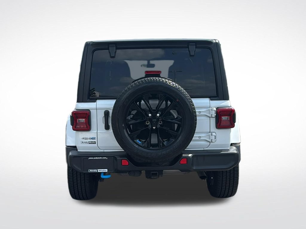 Used 2023 Jeep Wrangler Unlimited Sahara w/ Cold Weather Group AWD/4WD image 6