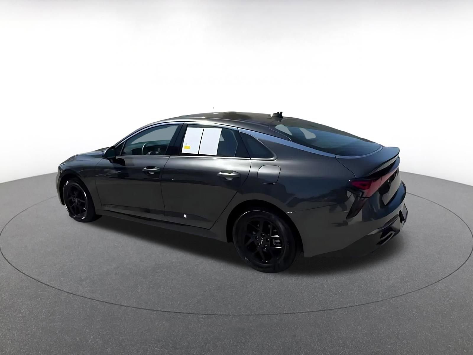 Used 2025 Kia K5 LXS image 11