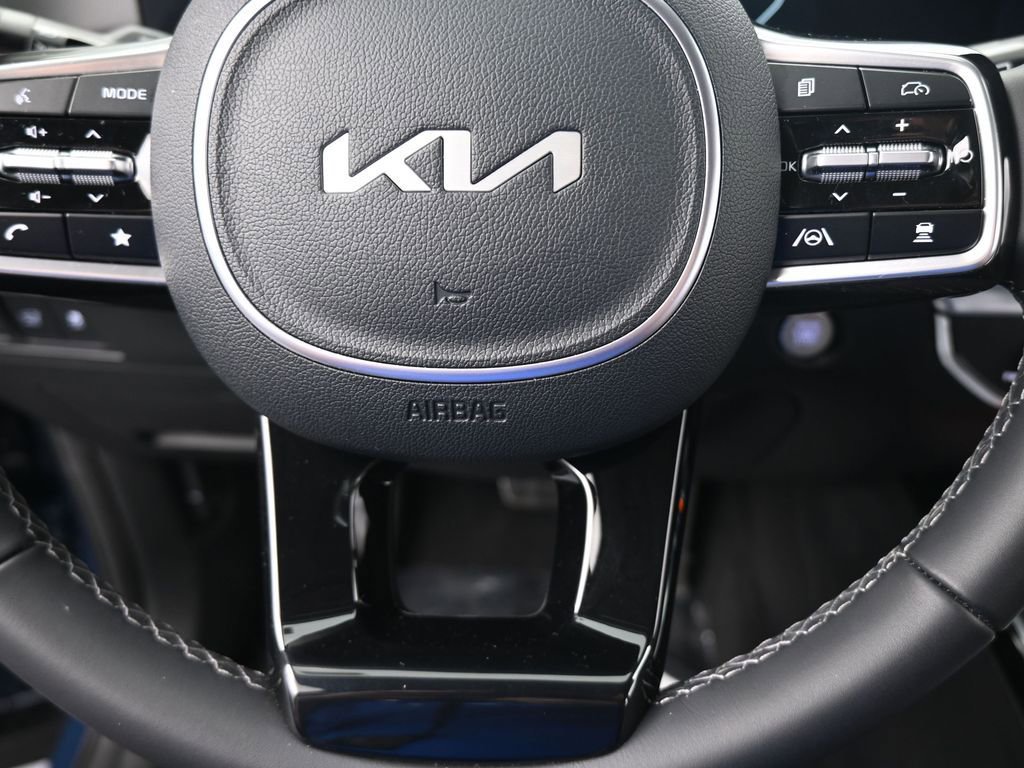 Used 2025 Kia Sorento SX image 34