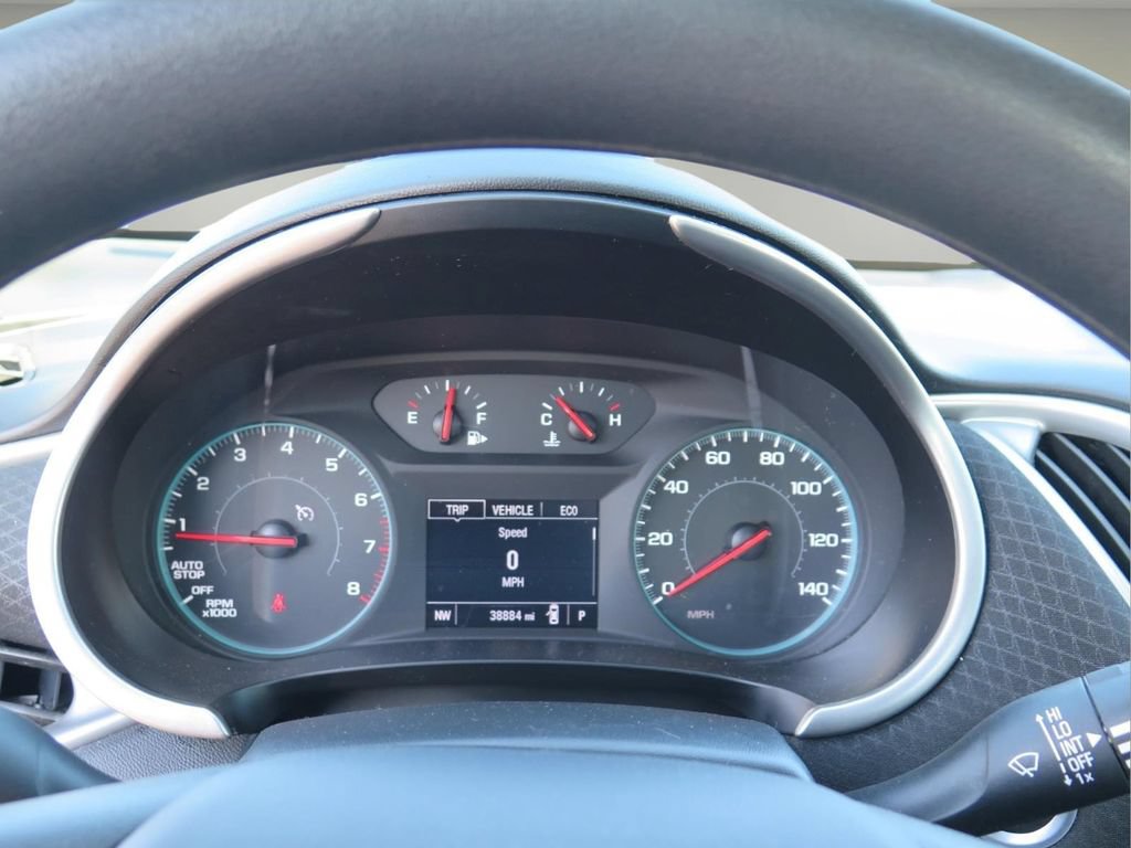 Used 2025 Chevrolet Malibu LT FWD image 12