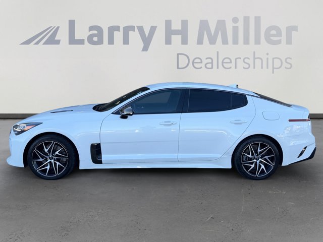 Used 2022 Kia Stinger GT-Line AWD/4WD image 2