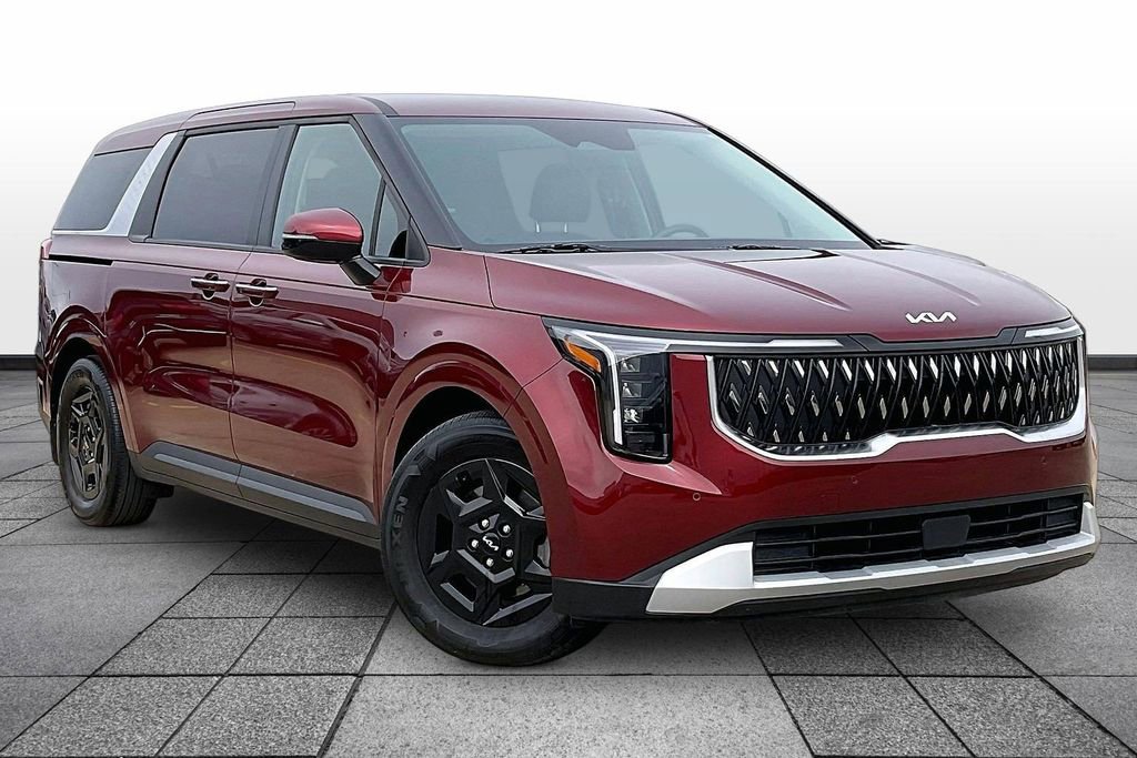 Used 2025 Kia Carnival image 2