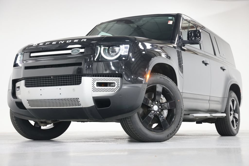 Used 2023 Land Rover Defender 130 SE AWD/4WD image 7