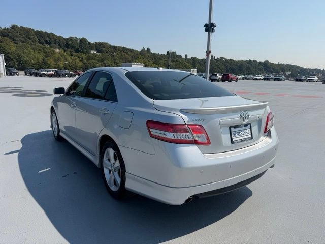 Used 2011 Toyota Camry SE FWD image 6