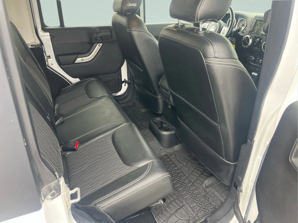 Used 2015 Jeep Wrangler Unlimited Sport AWD/4WD image 11