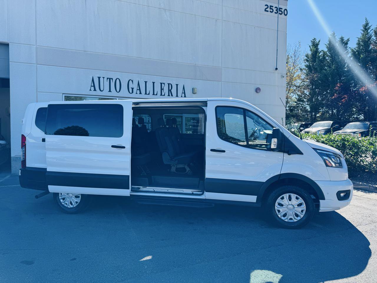 Used 2023 Ford Transit 350 XLT RWD image 22